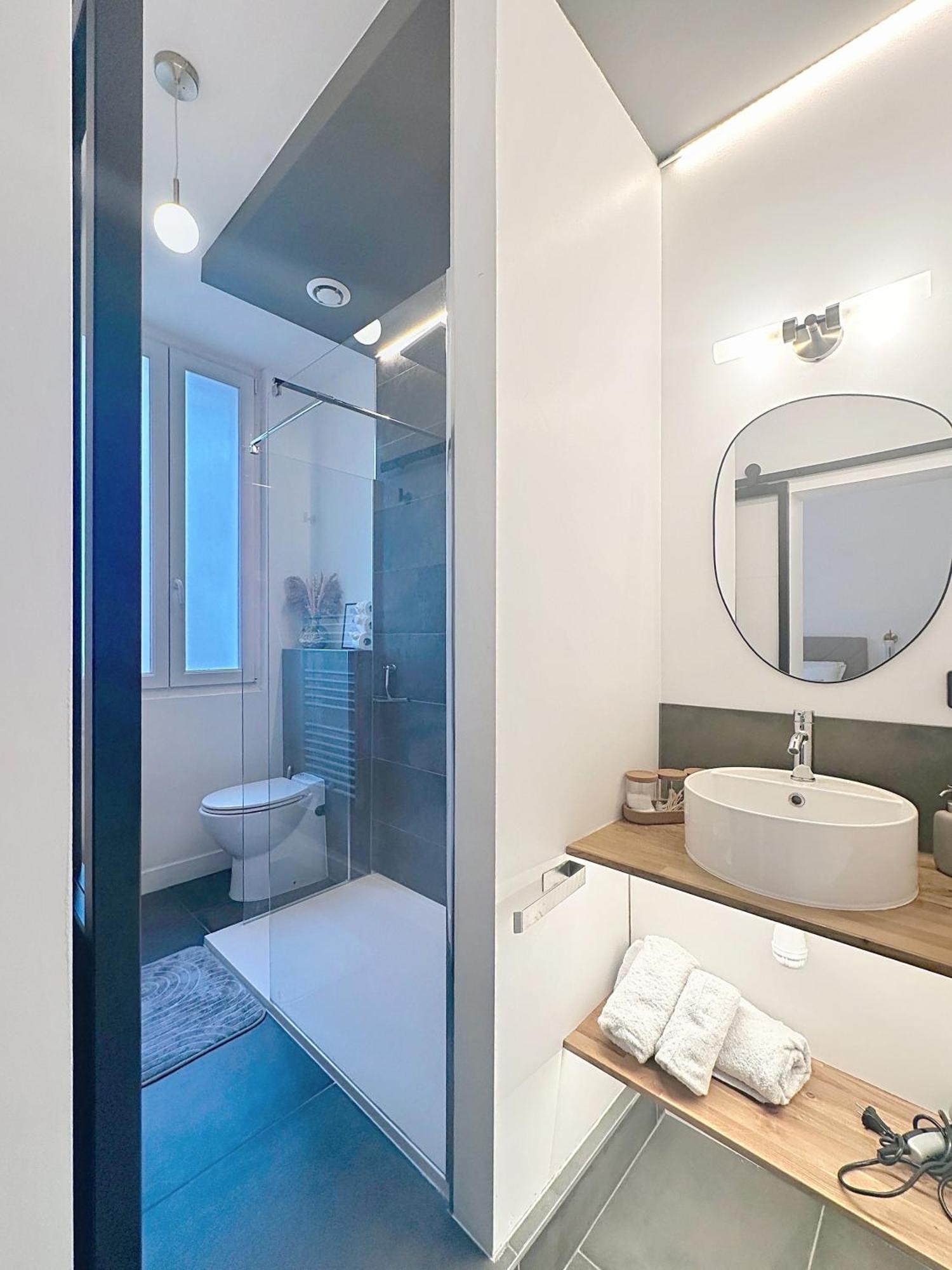 So Guest, Clou Dans Le Fer, Modern Suite Near Cathedral Reims Zewnętrze zdjęcie